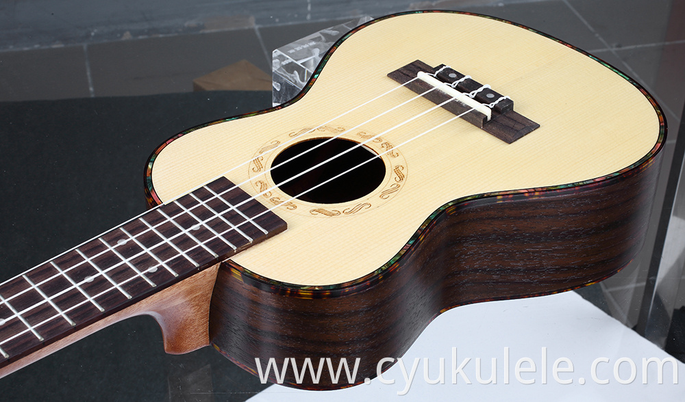 ukulele33